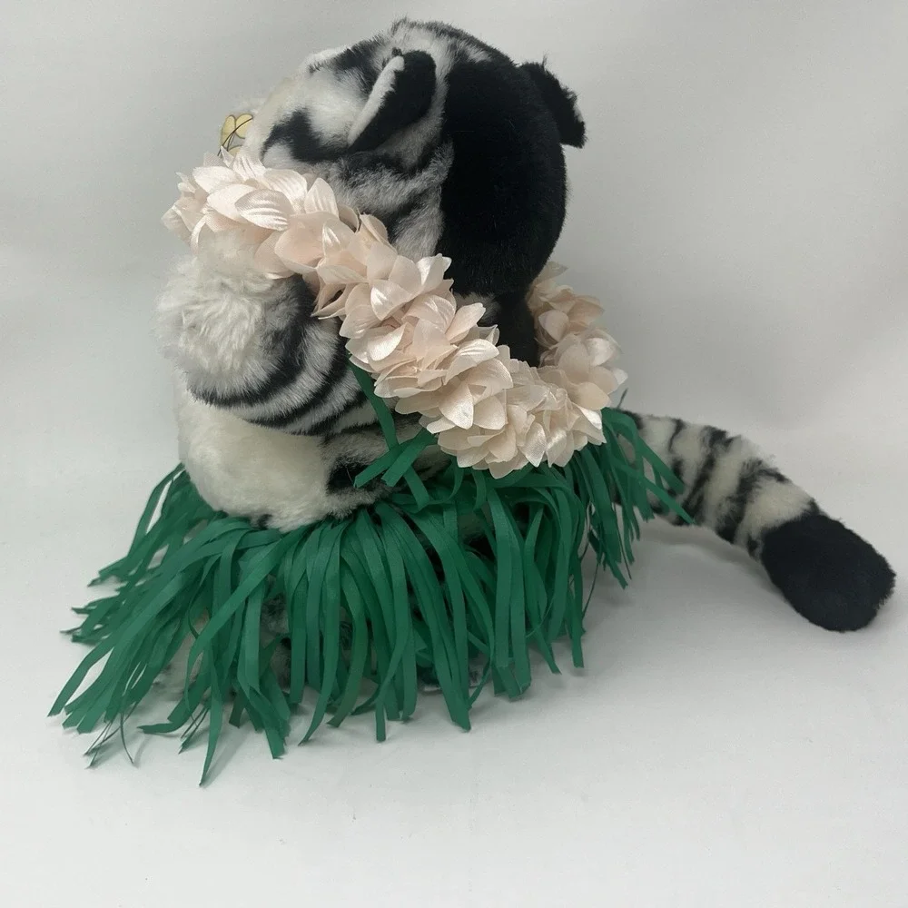 Vtg B Kliban Cartoon Fat Cat In Hawaiian Grass Hula Skirt Lei 1980 Striped Shirt
